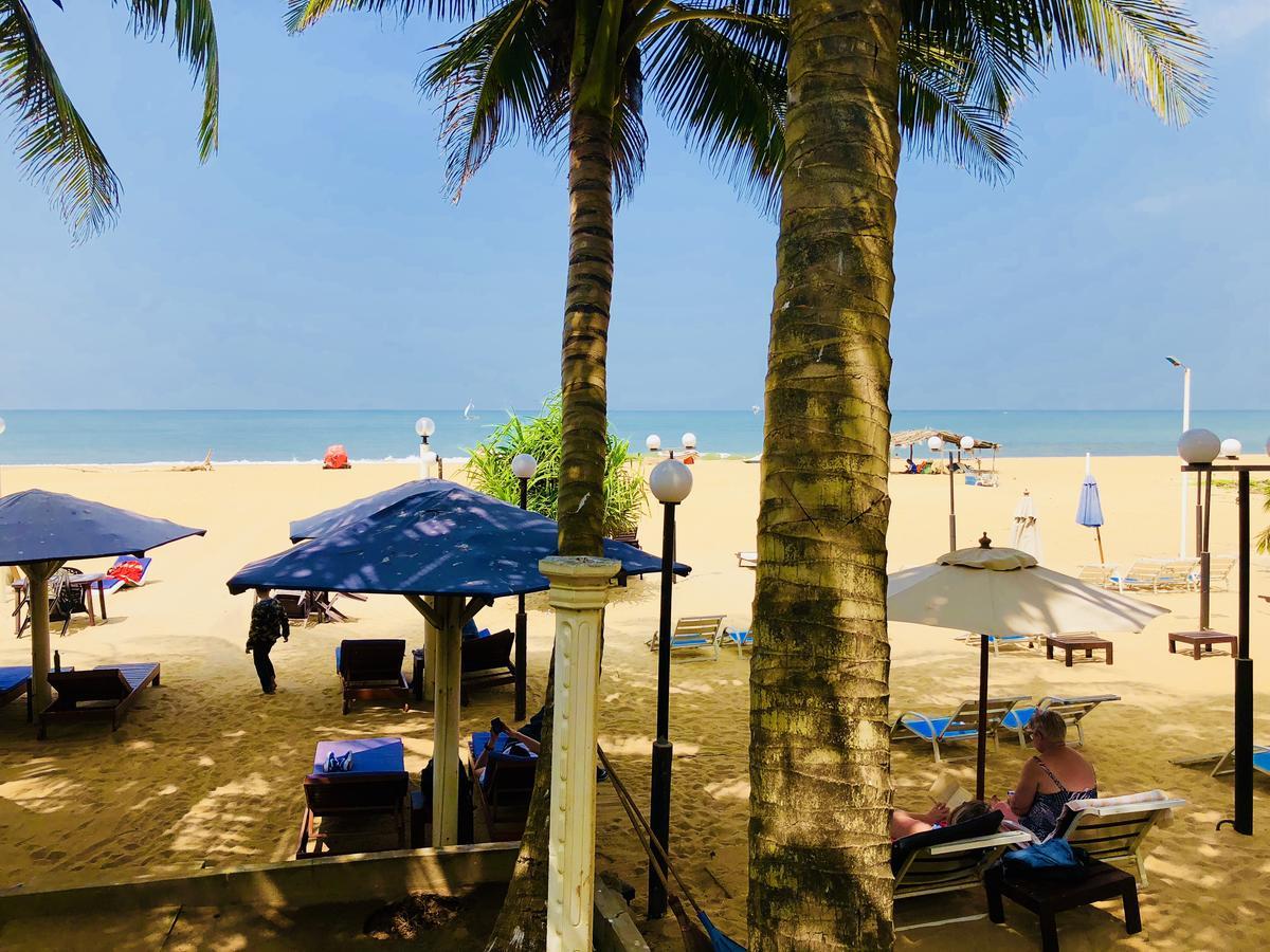 Lanka Beach Hotel Ettukala Esterno foto