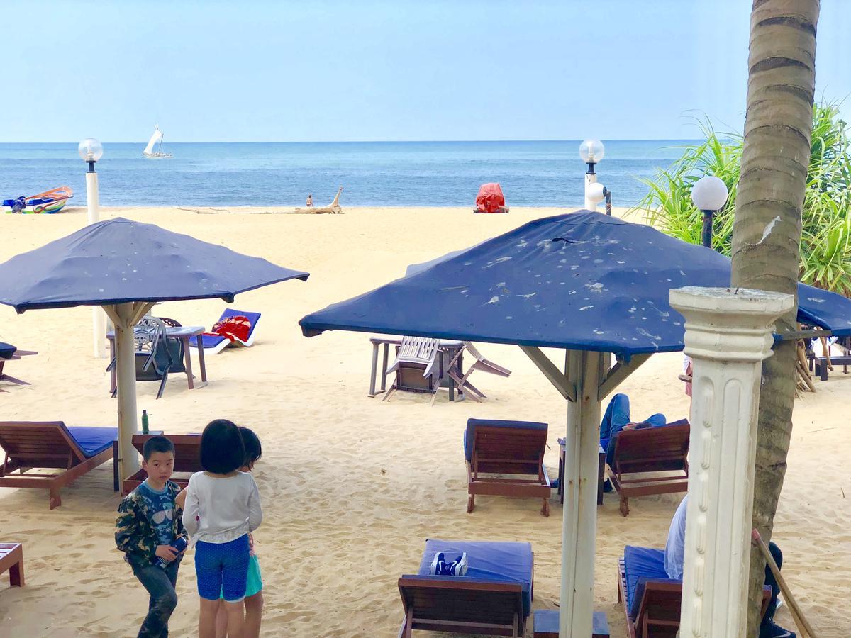 Lanka Beach Hotel Ettukala Esterno foto