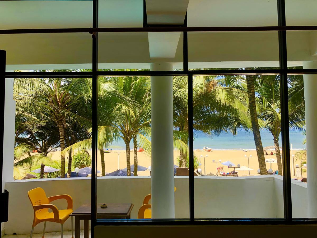Lanka Beach Hotel Ettukala Esterno foto
