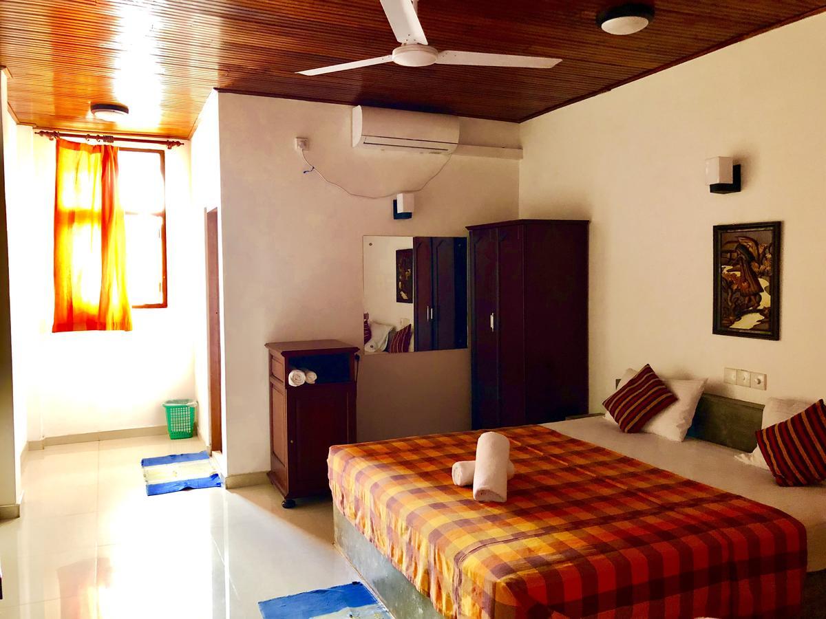 Lanka Beach Hotel Ettukala Esterno foto